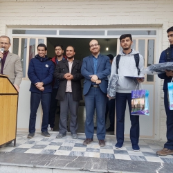 مراسم تجلیل از اعضای هیئت مرکزی دبیرستان های شکرایی و حاج کاظمی